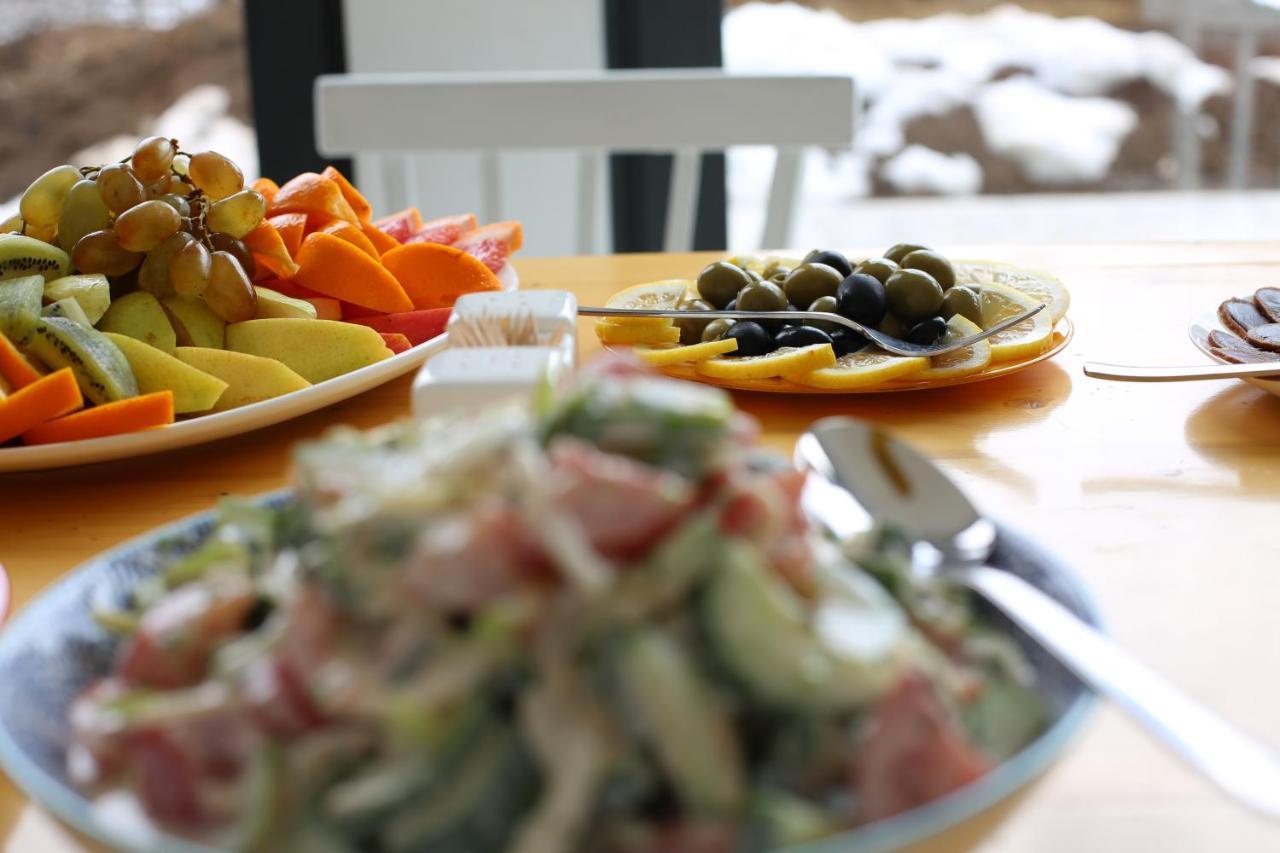 Hrazdan Vardeni Guesthouse מראה חיצוני תמונה